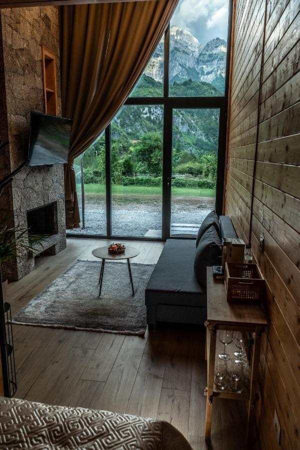 Villa Ujevara E Vogel Theth Buitenkant foto