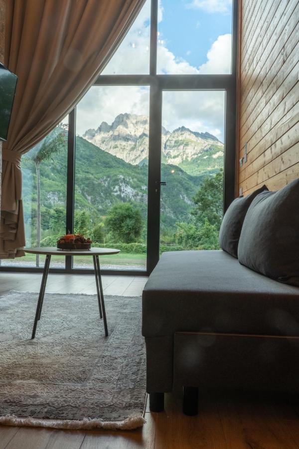 Villa Ujevara E Vogel Theth Buitenkant foto