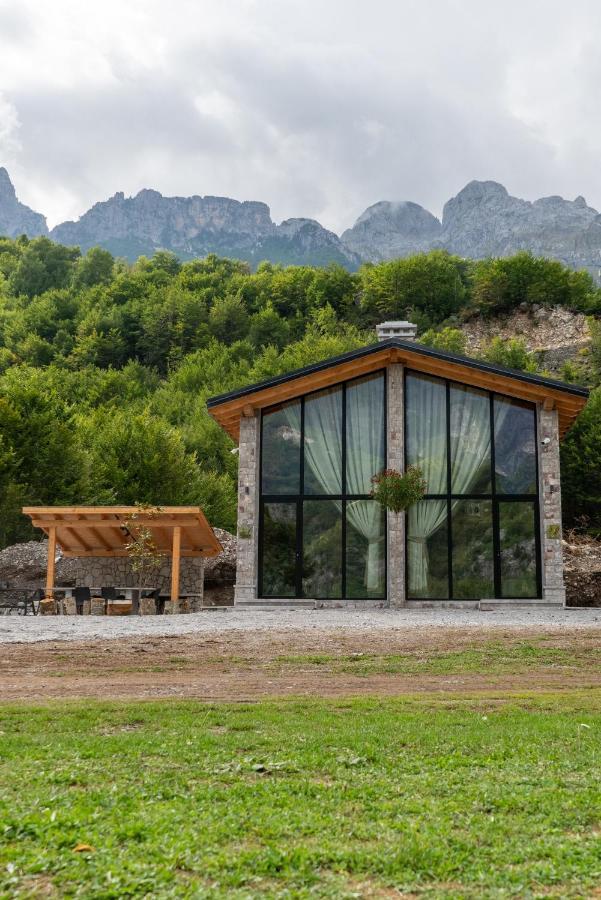 Villa Ujevara E Vogel Theth Buitenkant foto