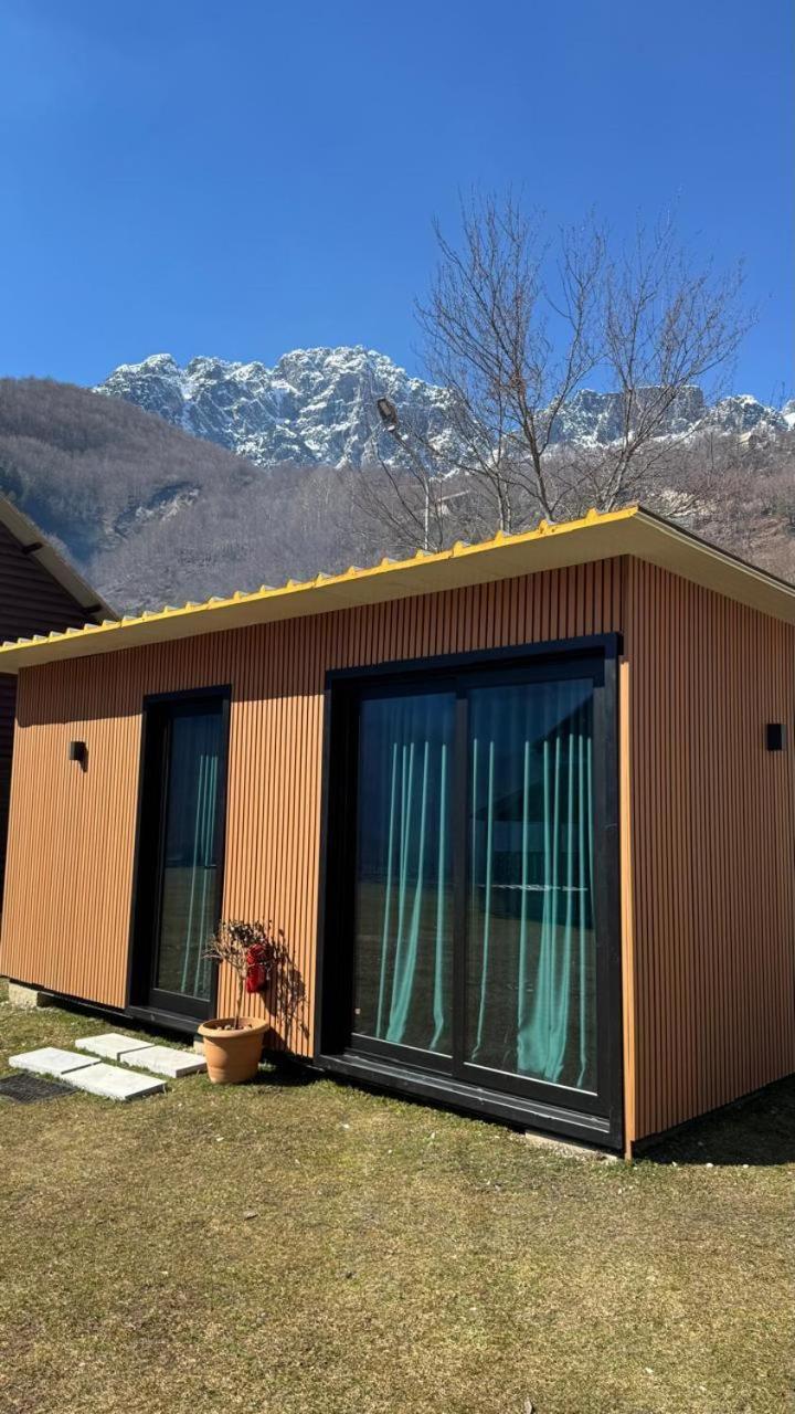 Villa Ujevara E Vogel Theth Buitenkant foto